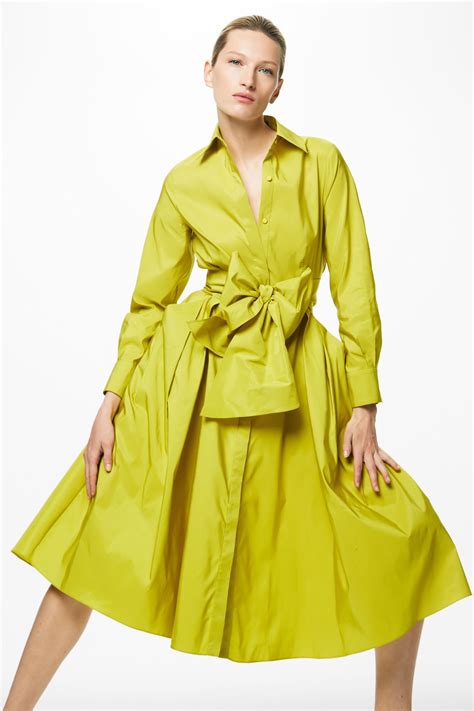 vestido camisero imitación carolina herrera
